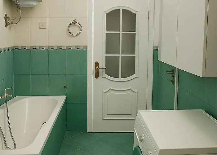 Premium With Balcony ティラナ